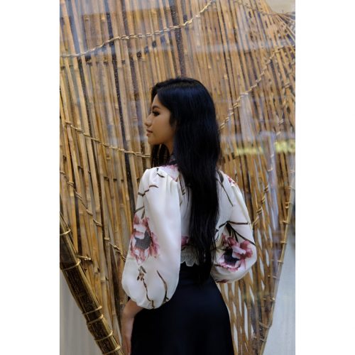 KAMELLIA Shirt - Áo sơ mi nữ hoa màu kem công sở cổ tim tay phồng Juleen